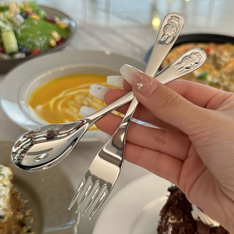 Kreskówkowa, urocza łyżeczka d – Baby Food In Japan recenzja i cena